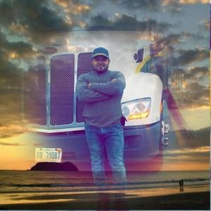 Meet your Posher, Cesar ramos